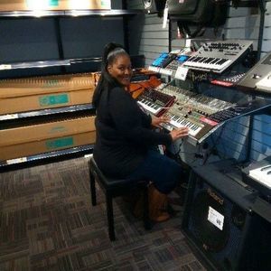 Meet your Posher, Ada kieran